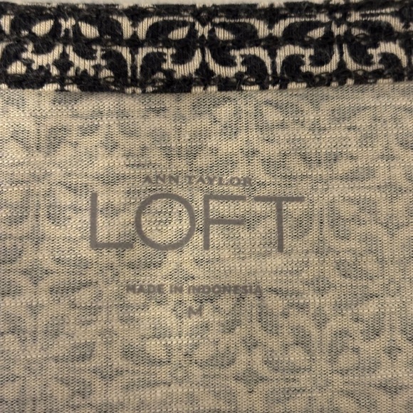 LOFT Gray Cap Sleeve Ruched Blouse - Picture 2 of 8